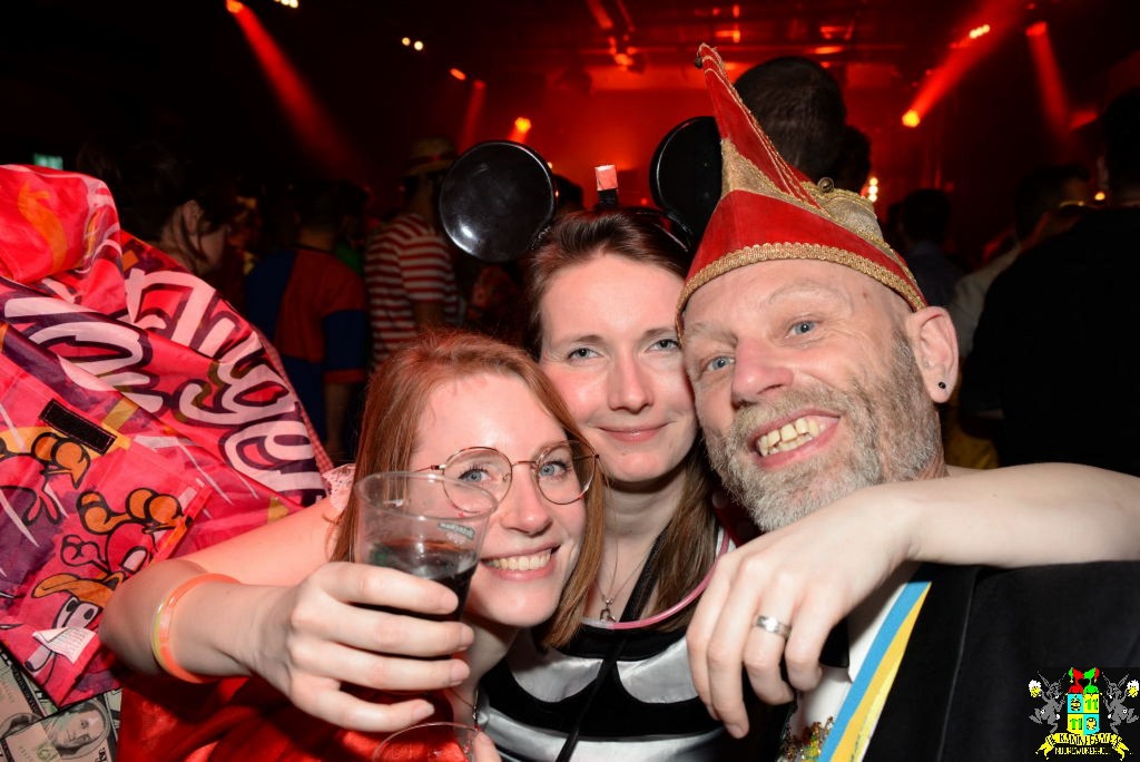 ../Images/Carnavals maandagavond in VdG 399.jpg